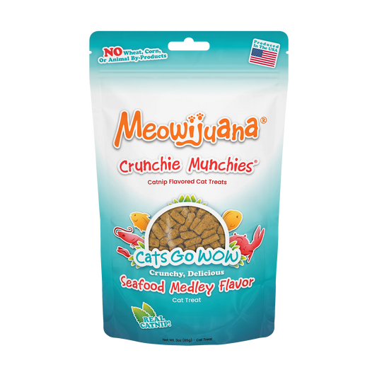 MEOWIJUANA Crunchie Munchie Seafood Medley Treats, 28g