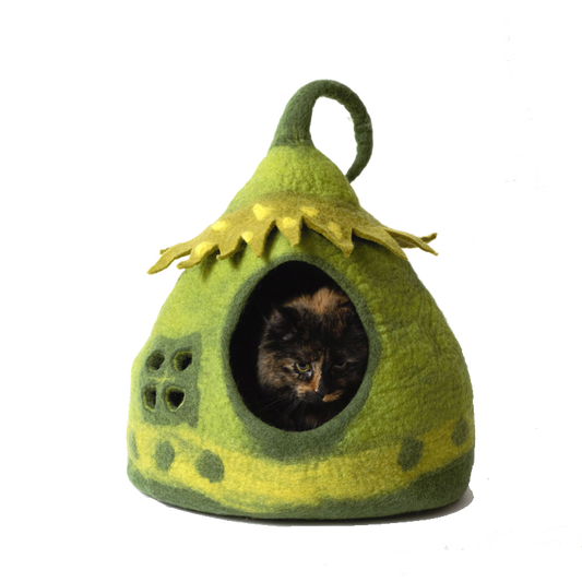 KARMA CAT Felted Wool Fairy House Cave, Green